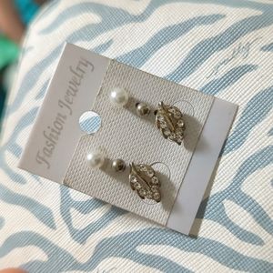 3 pairs of stud earings